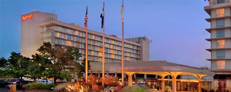 marriott st louis airport.